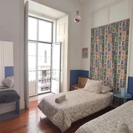 Гостевой дом No Limit Alfama 2*